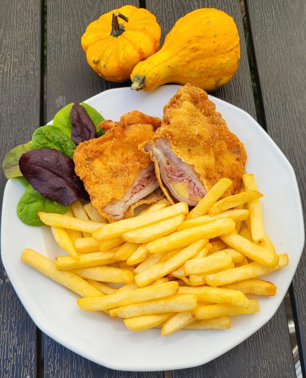 Cordon bleu sült burgonyával