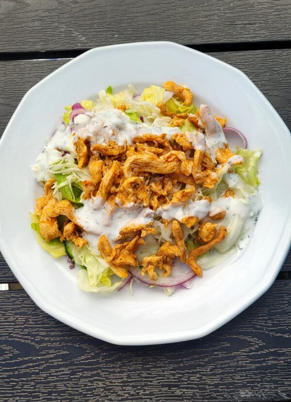 Csirkemell gyros zöldsalátával