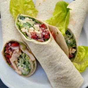 Zöldséges tortilla csirkemellel