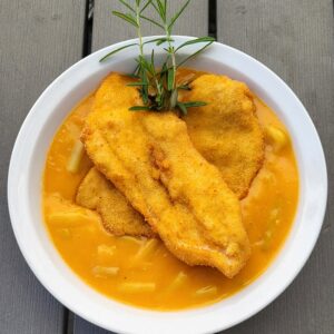 Zöldbabfőzelék rántott szelettel
