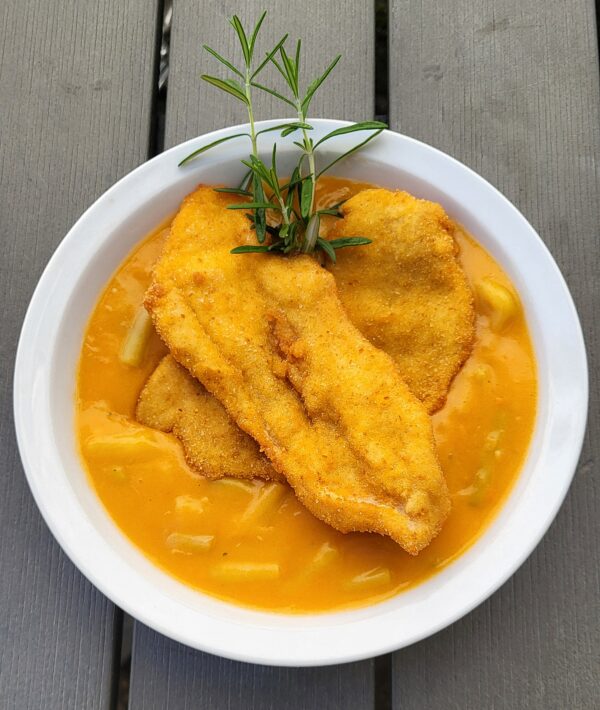 Zöldbabfőzelék rántott szelettel