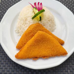 Rántott sajt rizzsel