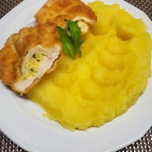 Kijevi csirkemell burgonyapürével