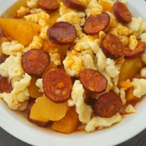 Kolbászos krumplipaprikás galuskával